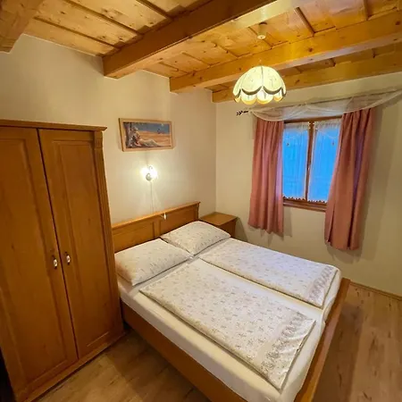 Toelgyfa Apartment