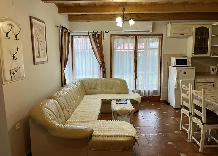 Toelgyfa Apartament Balatonkeresztúr